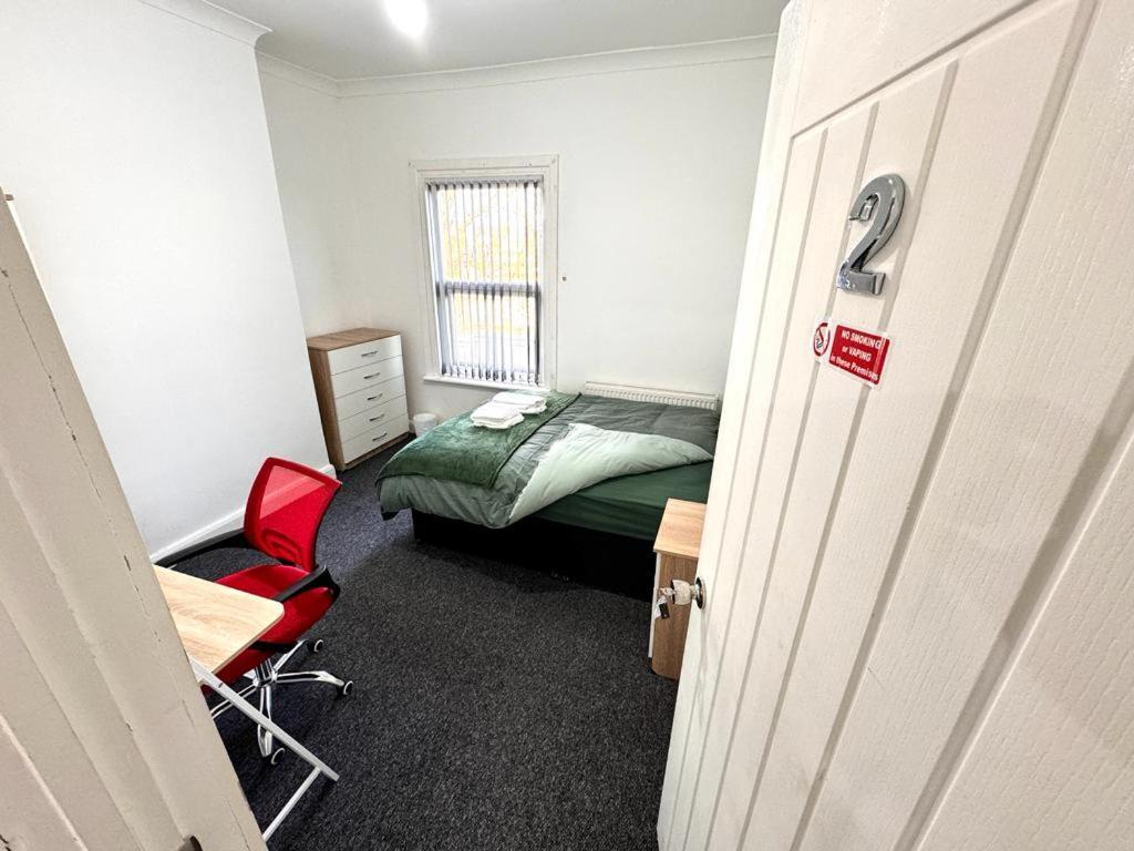 Three Rose Manor At Warwick Road Near Birmingham Airport Hotel ภายนอก รูปภาพ