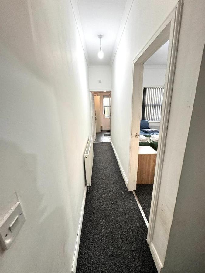 Three Rose Manor At Warwick Road Near Birmingham Airport Hotel ภายนอก รูปภาพ