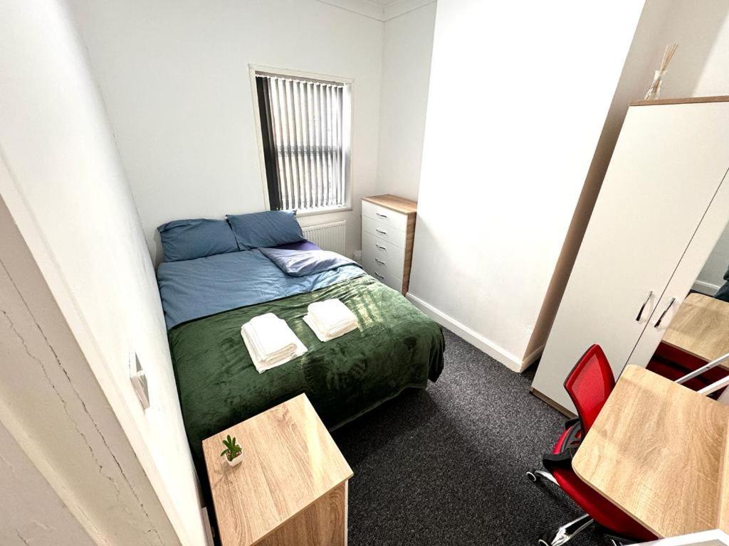 Three Rose Manor At Warwick Road Near Birmingham Airport Hotel ภายนอก รูปภาพ